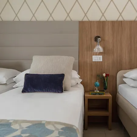 Hotel Calypso- Marina Centro