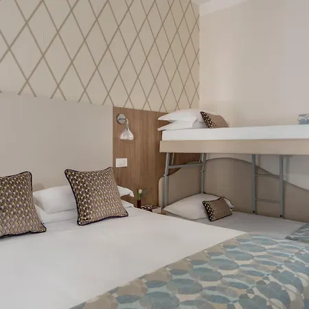 Calypso- Marina Centro Hotel