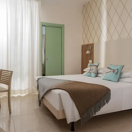 Calypso- Marina Centro Hotel 3*