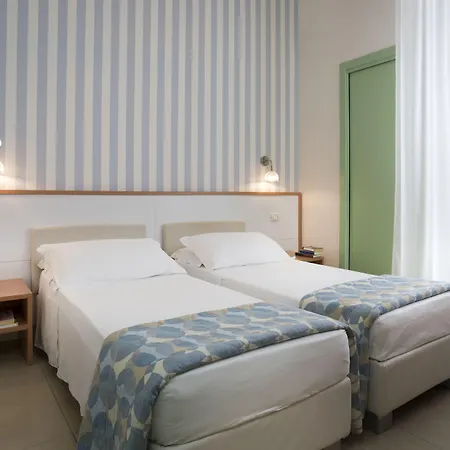 Hotel Calypso- Marina Centro