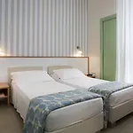 Hotel Calypso- Marina Centro