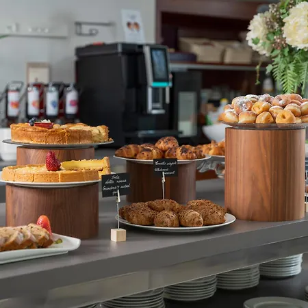 Calypso- Marina Centro Ξενοδοχείο