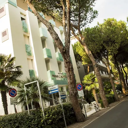 Calypso- Marina Centro Hotel 3*