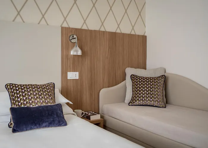 Hotel Calypso- Marina Centro 3*