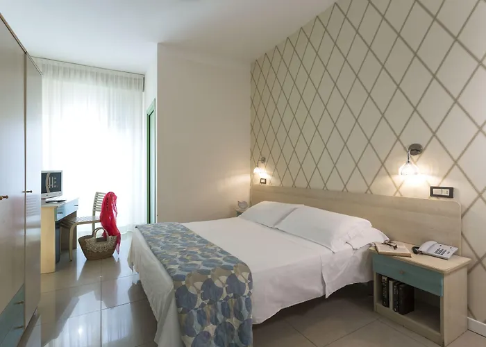 Calypso- Marina Centro Hotel