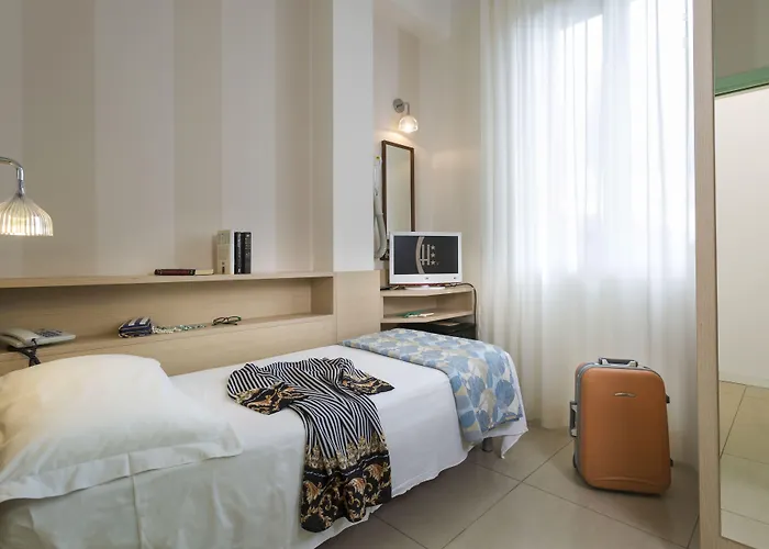 Calypso- Marina Centro Hotel 3*