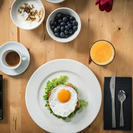 Calypso- Marina Centro 리미니