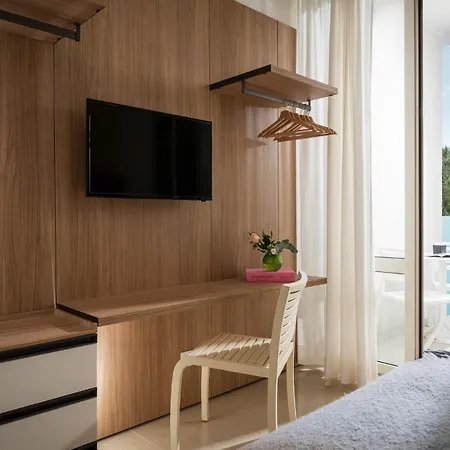 Calypso- Marina Centro