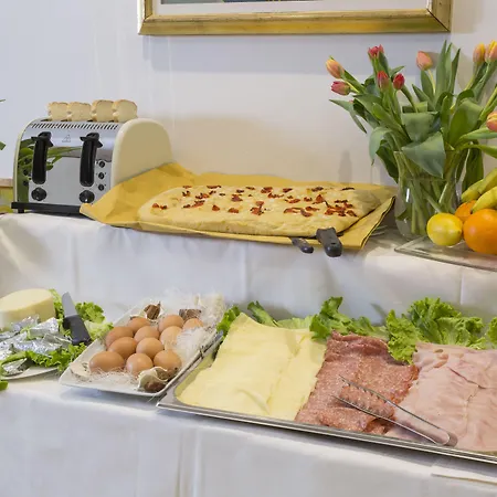 Calypso- Marina Centro 3* 리미니