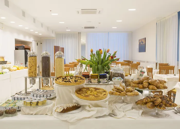 Calypso- Marina Centro Римини